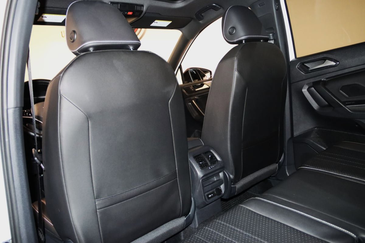 Used 2023 Volkswagen Tiguan SE R-Line AWD/4WD image 50