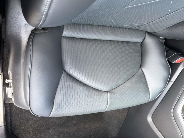 New 2026 Toyota Highlander Platinum AWD/4WD image 16