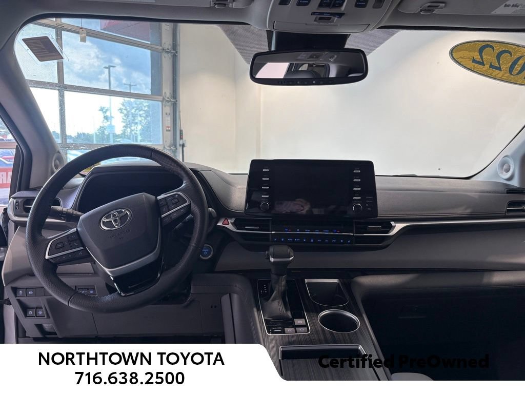 Used 2022 Toyota Sienna Limited AWD/4WD image 20