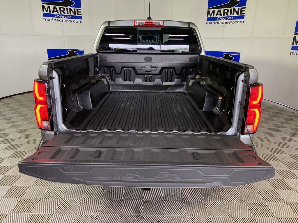Used 2024 Chevrolet Colorado LT w/ LT Convenience Package III AWD/4WD image 31
