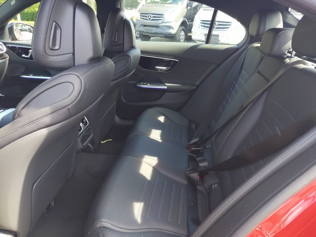 Used 2022 Mercedes-Benz C 300 Sedan image 10