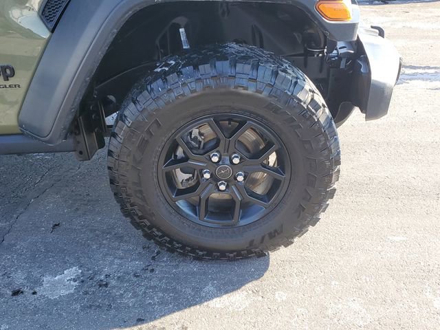 Used 2025 Jeep Wrangler Sport image 6