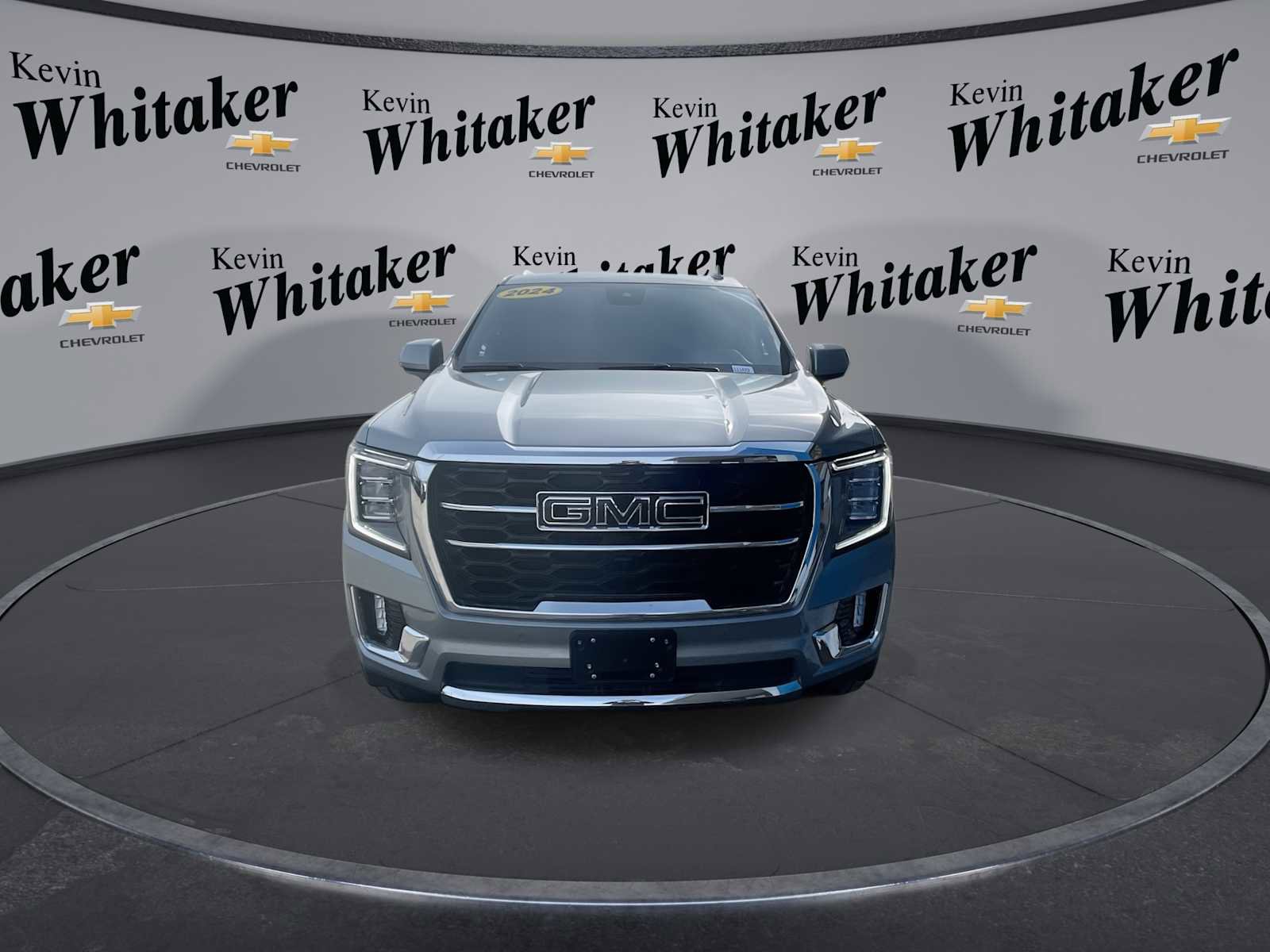Used 2024 GMC Yukon XL SLT image 3