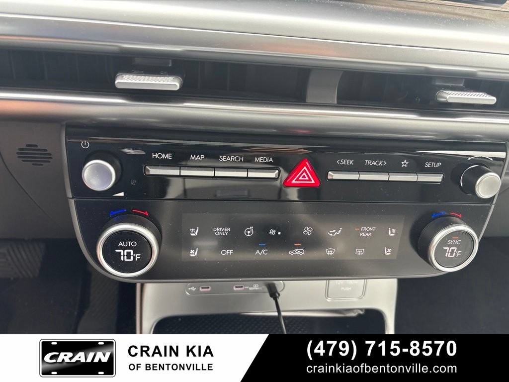 Used 2026 Hyundai Ioniq 9 Limited AWD/4WD image 18