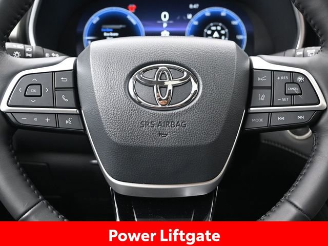 Certified 2025 Toyota Highlander XLE image 12