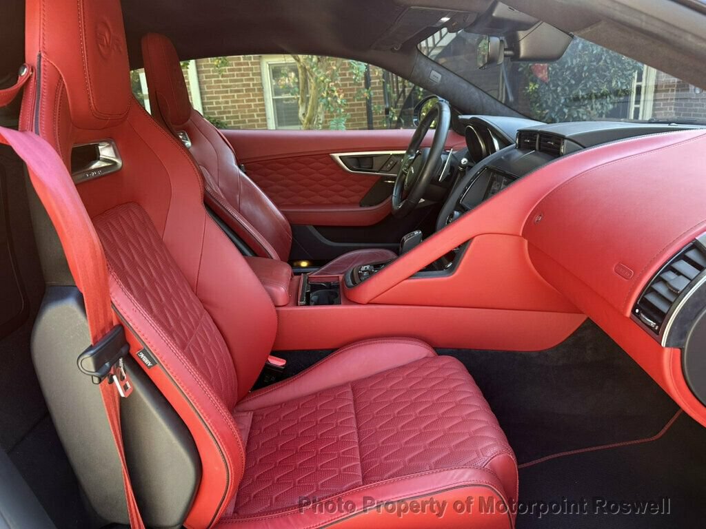 Used 2018 Jaguar F-TYPE SVR AWD/4WD image 10