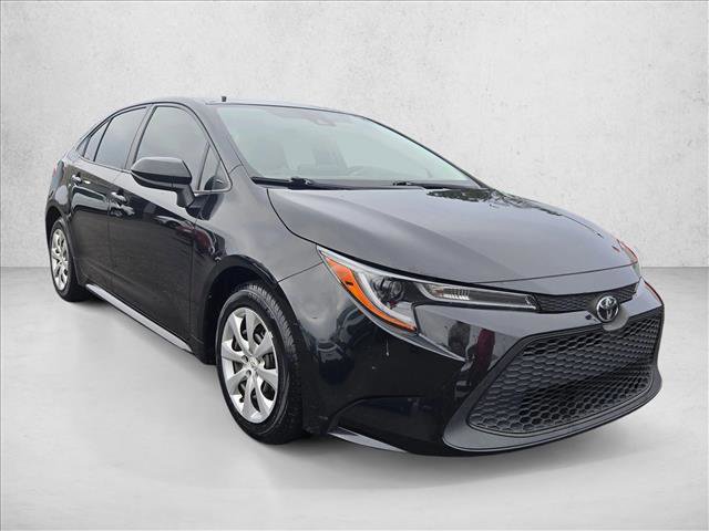 Used 2022 Toyota Corolla LE image 3