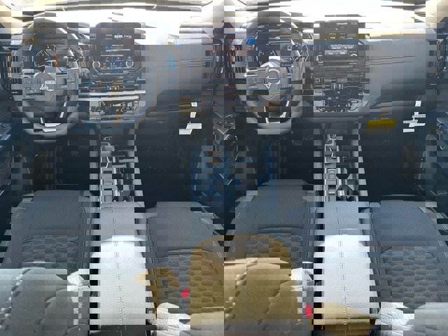 New 2025 Nissan Pathfinder SV image 18