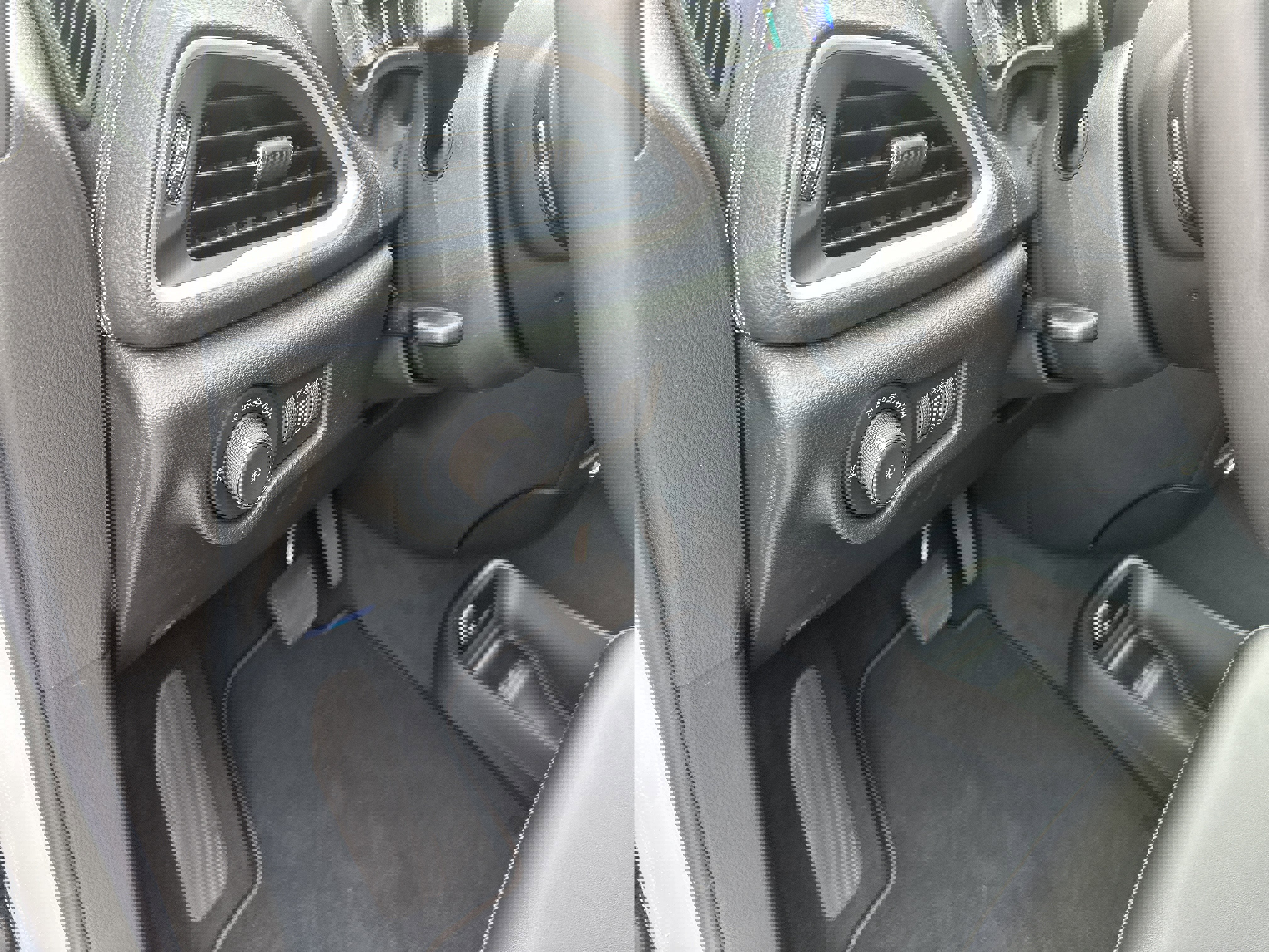 New 2026 Chrysler Pacifica Select image 29