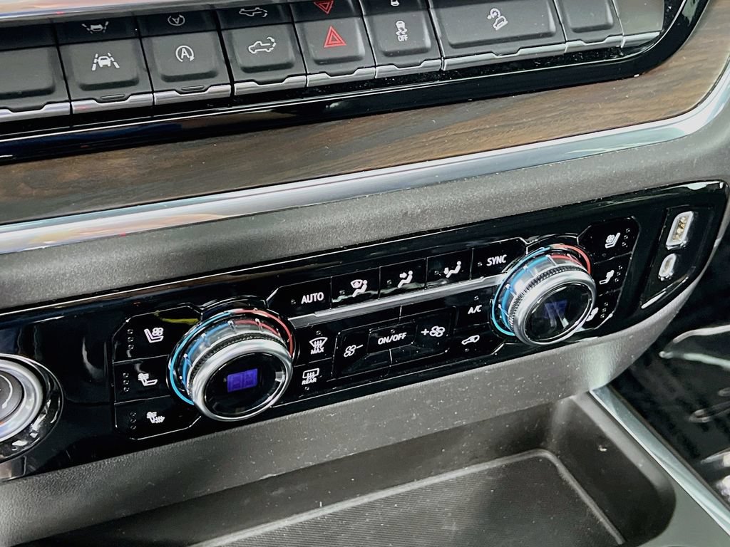 Certified 2023 GMC Sierra 1500 SLT AWD/4WD image 14