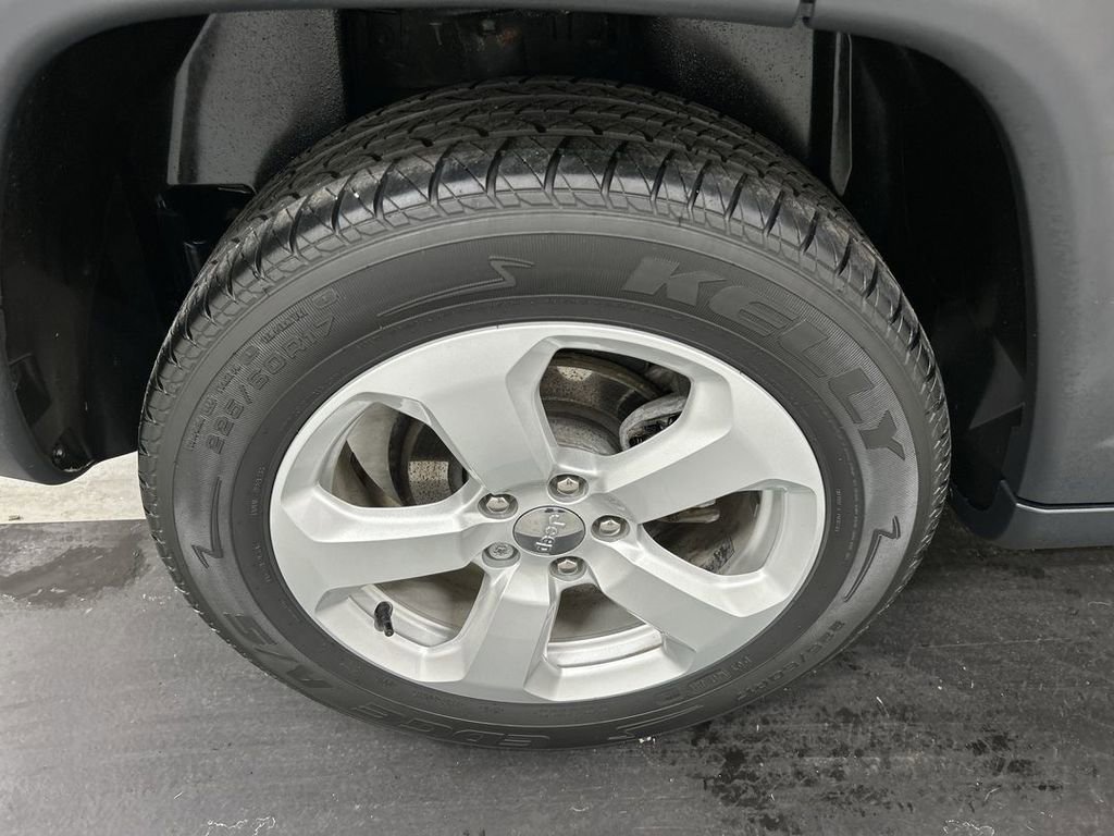 Used 2019 Jeep Compass Latitude image 8