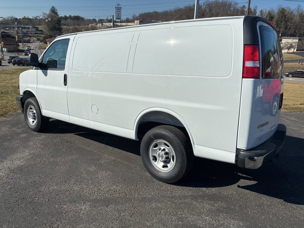 New 2025 Chevrolet Express 2500 w/ Driver Convenience Package image 6