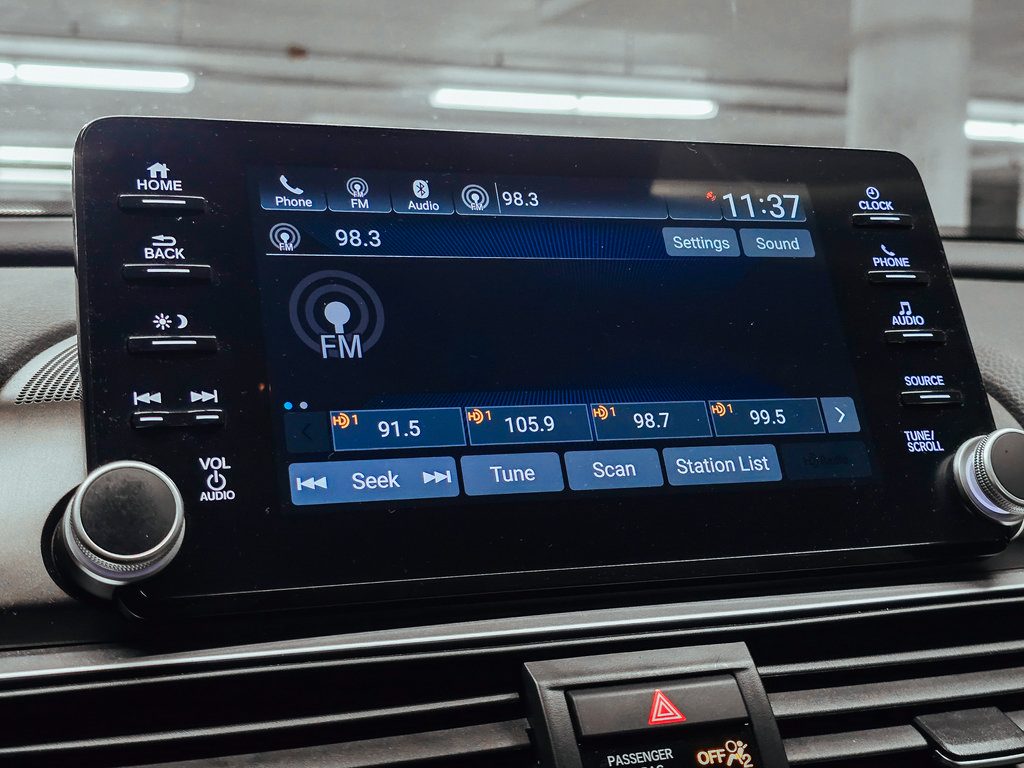 Used 2018 Honda Accord EX-L image 26