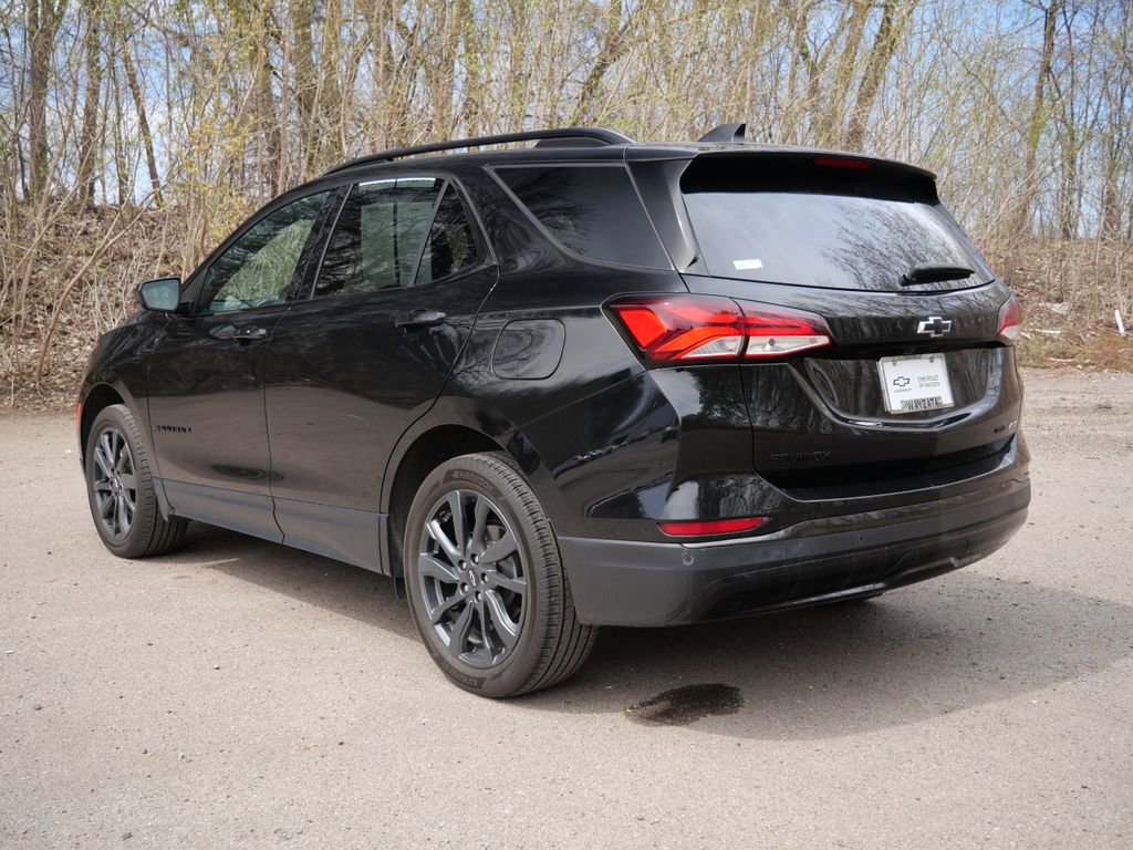Used 2023 Chevrolet Equinox RS AWD/4WD image 5