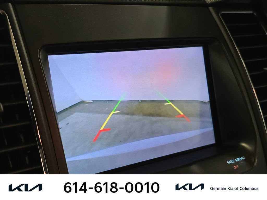 Used 2013 Ford Taurus SEL FWD image 32