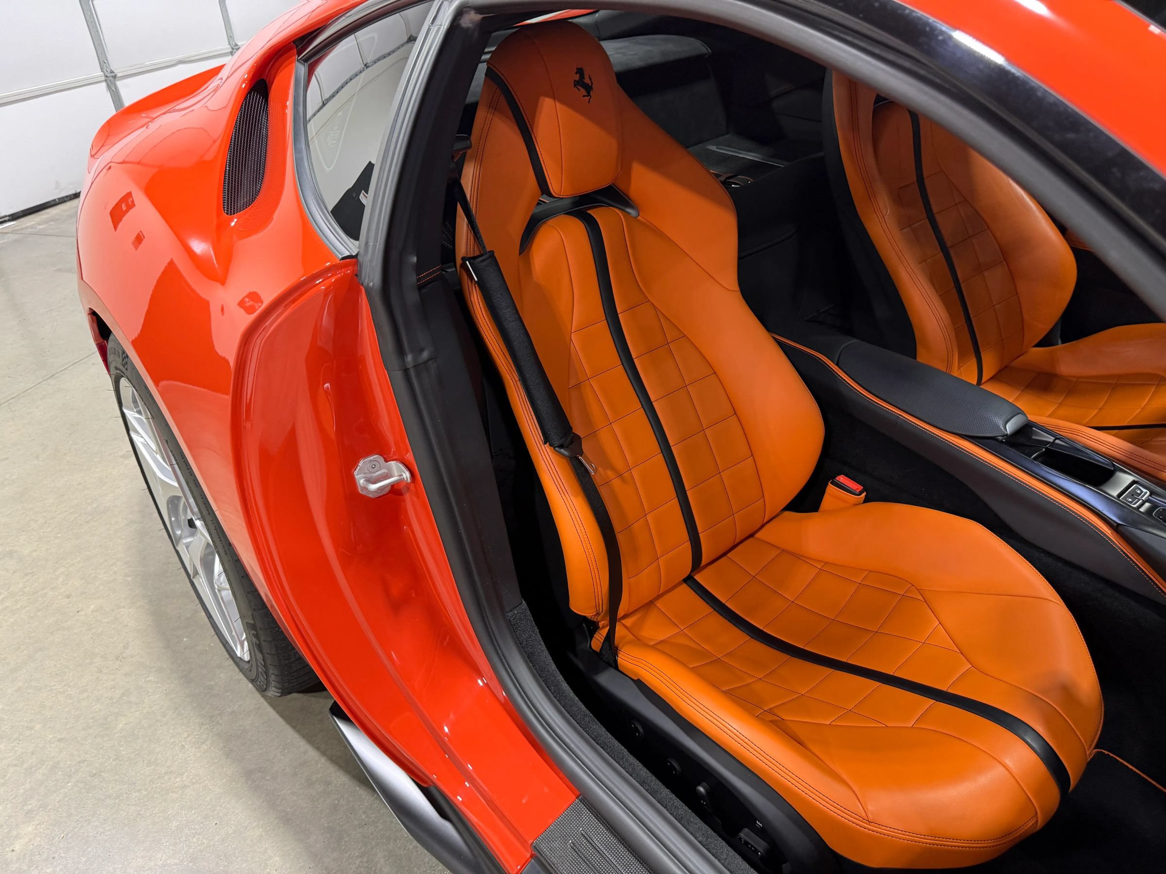 Used 2020 Ferrari 812 Superfast RWD image 61