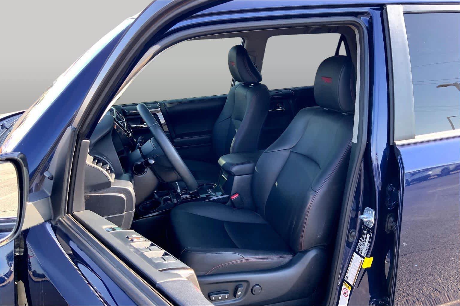 Used 2019 Toyota 4Runner TRD Off-Road Premium AWD/4WD image 8