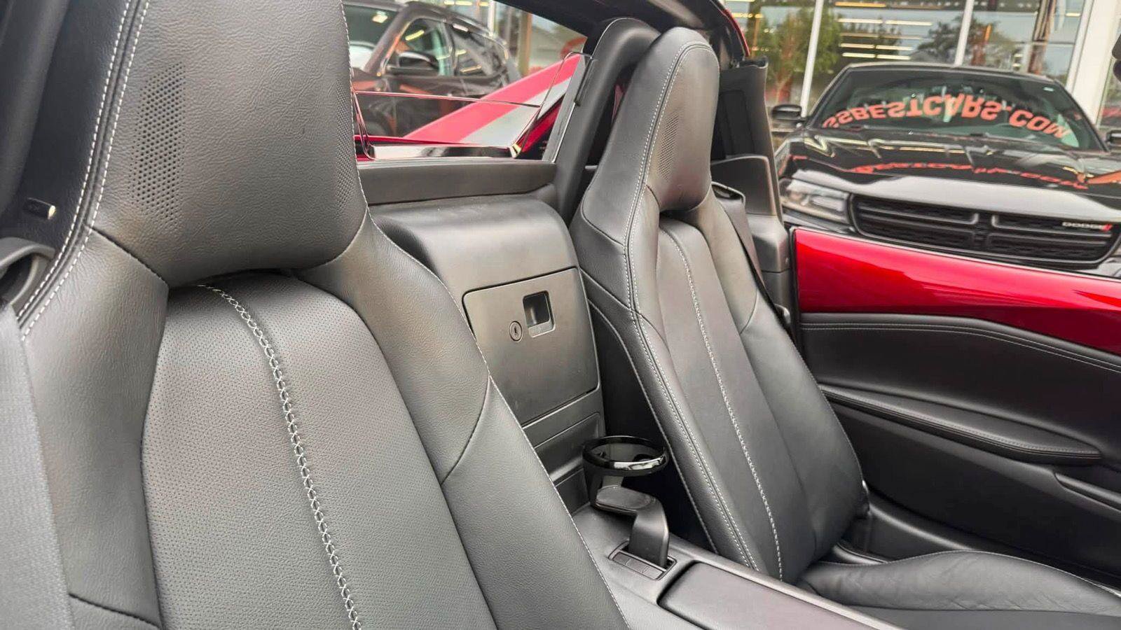 Used 2022 MAZDA MX-5 Miata RF Grand Touring RWD image 30