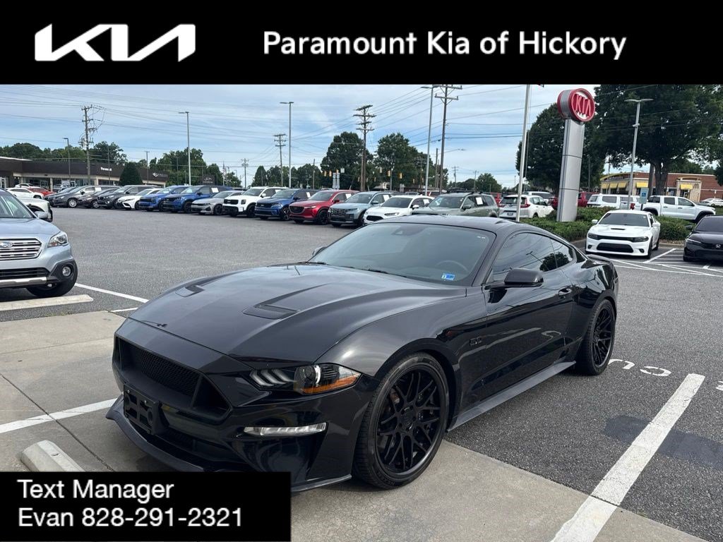 Used 2018 Ford Mustang GT Premium w/ Safe & Smart Package RWD image 3