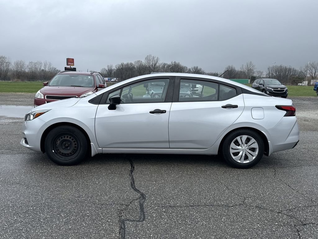 Used 2020 Nissan Versa S image 5