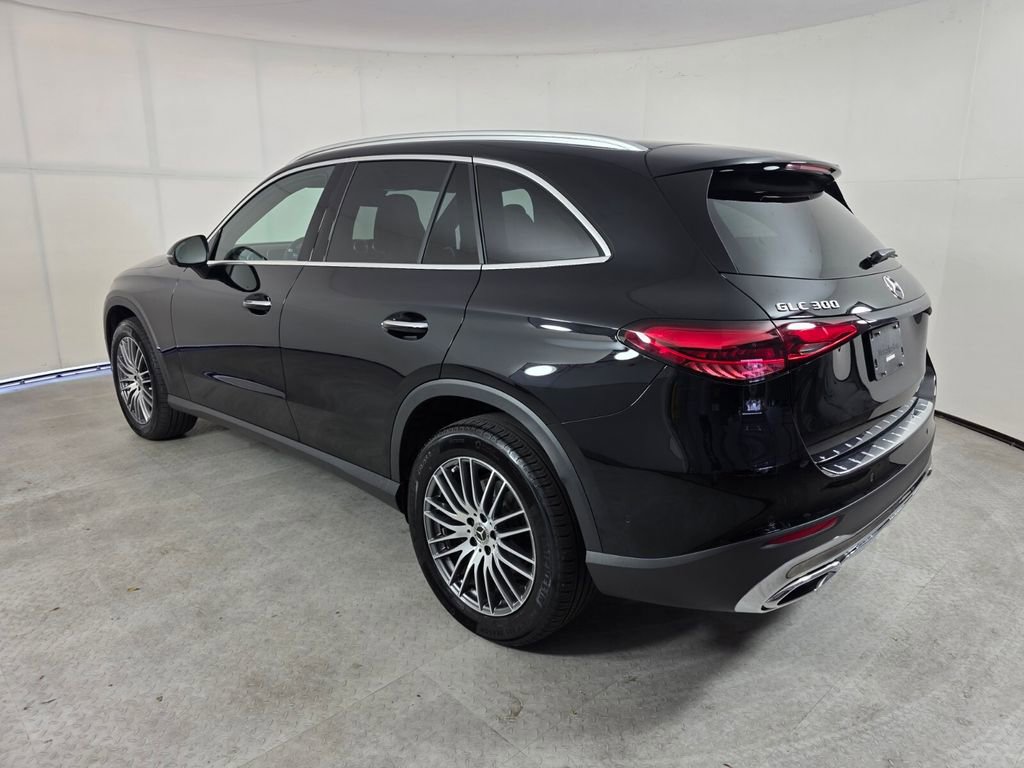 Certified 2025 Mercedes-Benz GLC 300 image 6