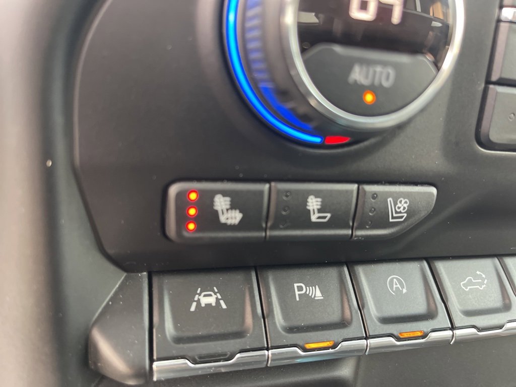 Used 2019 Chevrolet Silverado 1500 High Country w/ Technology Package image 25