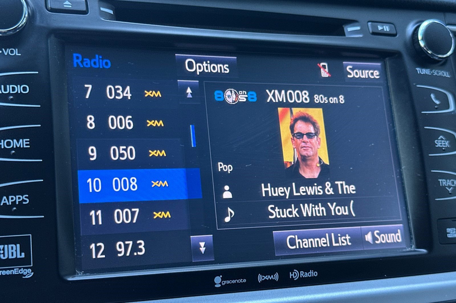 Used 2016 Toyota Highlander Limited Platinum image 25