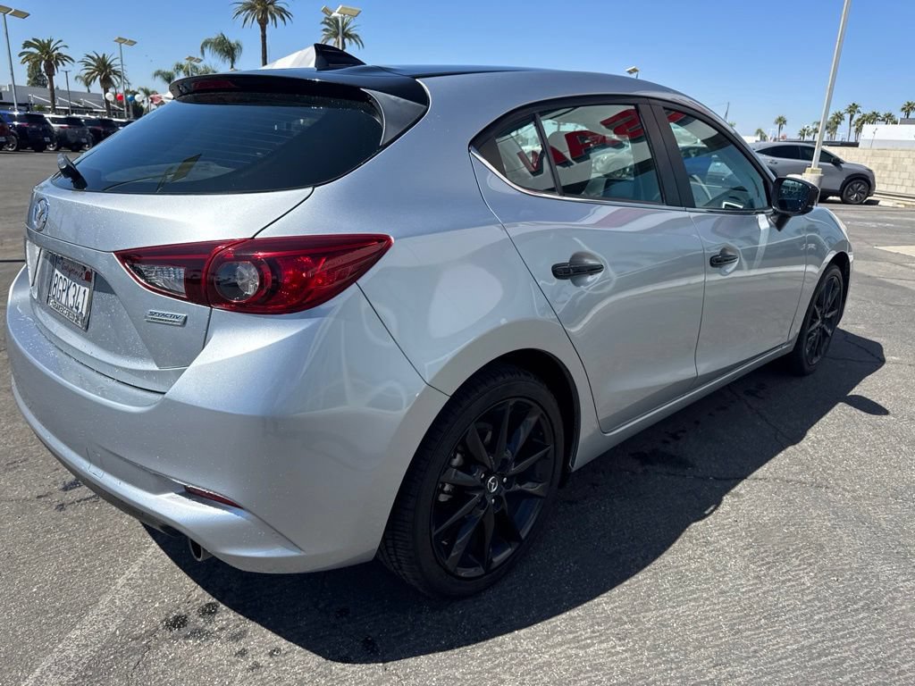 Used 2018 MAZDA MAZDA3 Touring FWD image 5