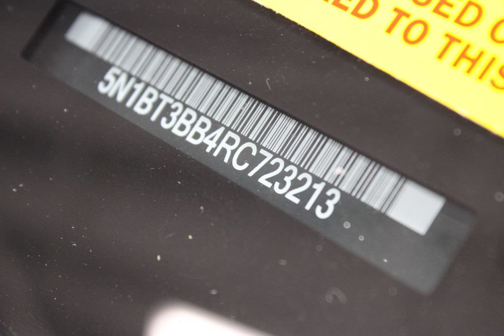 Certified 2024 Nissan Rogue SV AWD/4WD image 32