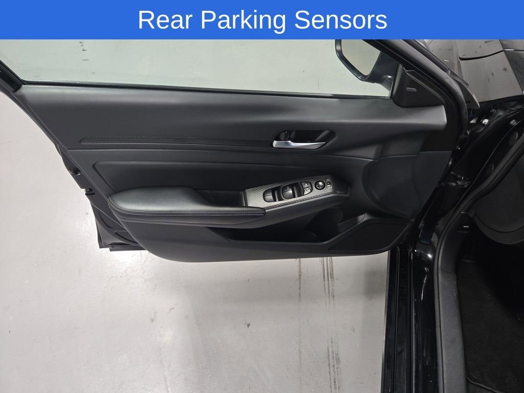 Used 2024 Nissan Altima 2.5 SV image 9