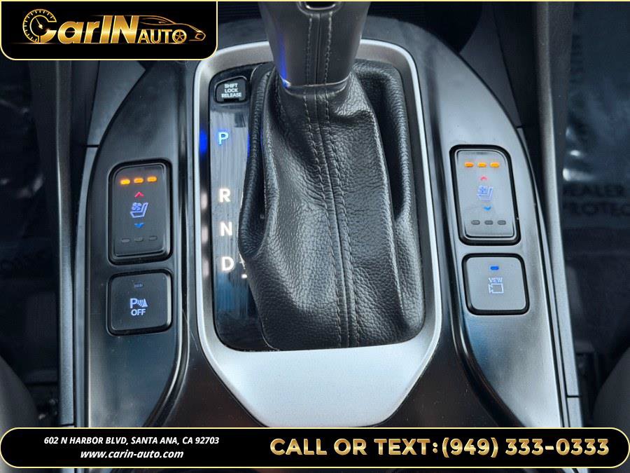 Used 2018 Hyundai Santa Fe Limited FWD image 22
