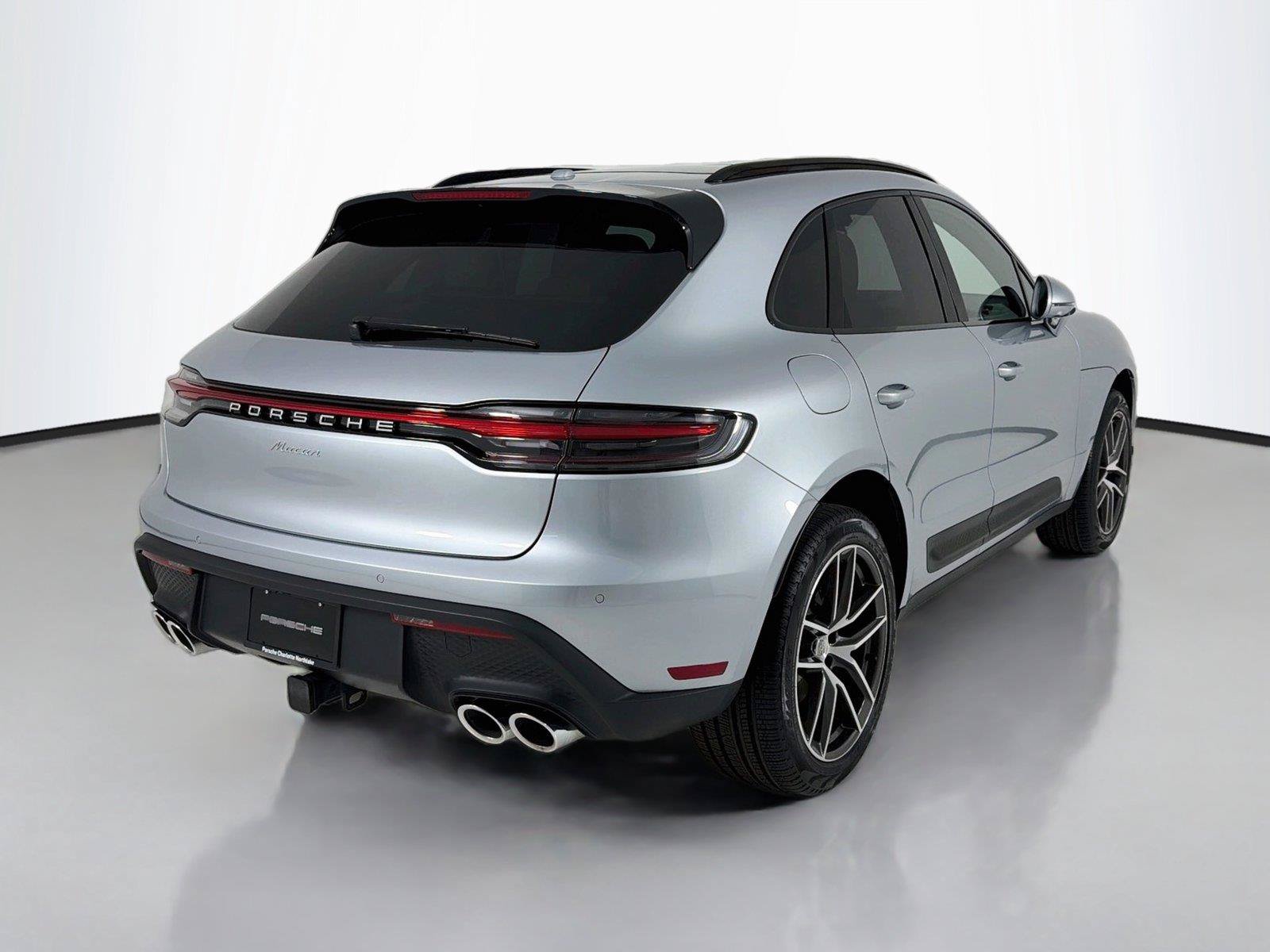 Certified 2026 Porsche Macan Turbo AWD/4WD image 30