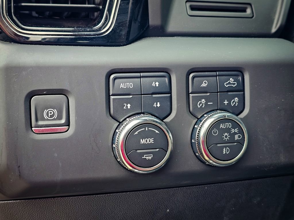 Certified 2024 GMC Sierra 2500 AT4 w/ AT4 Preferred Package image 16