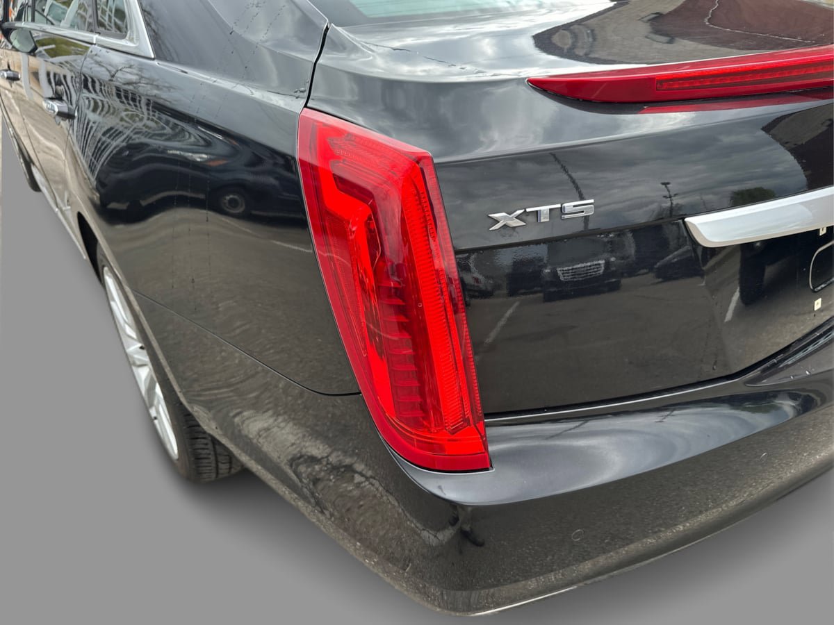 Used 2016 Cadillac XTS Premium FWD image 36