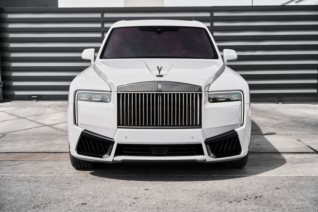 Used 2025 Rolls-Royce Cullinan Black Badge AWD/4WD image 15