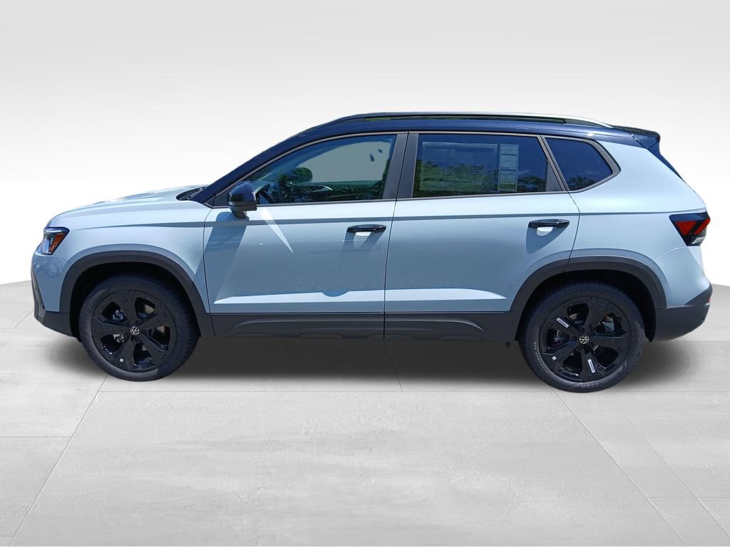 New 2026 Volkswagen Taos SE AWD/4WD image 2