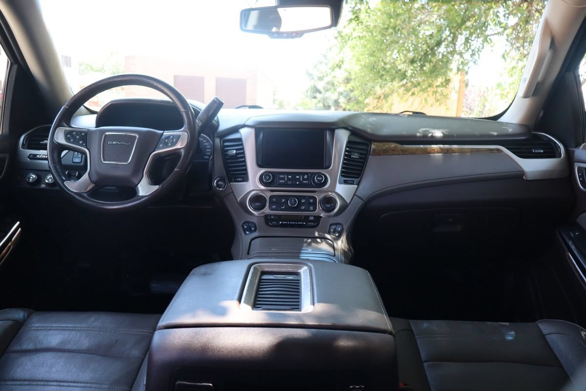 Used 2016 GMC Yukon XL Denali w/ Open Road Package AWD/4WD image 16