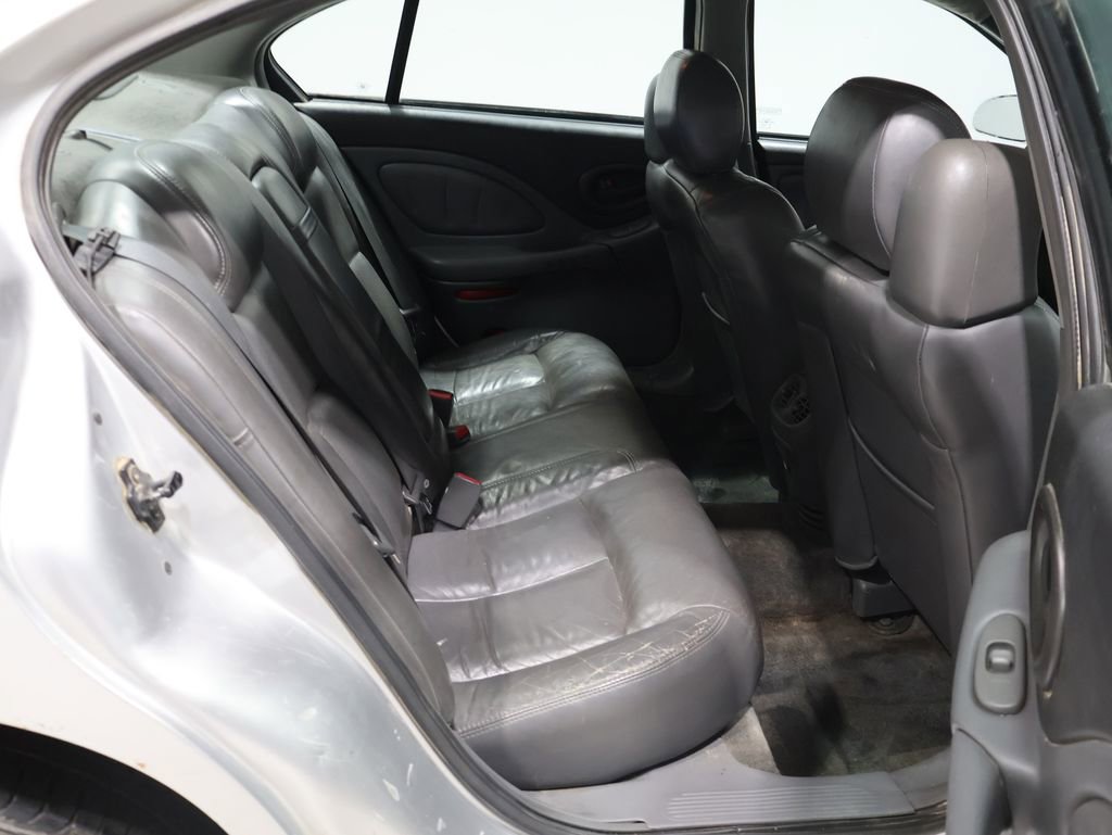 Used 2003 Pontiac Bonneville SE w/ Leather Appointment Package image 22