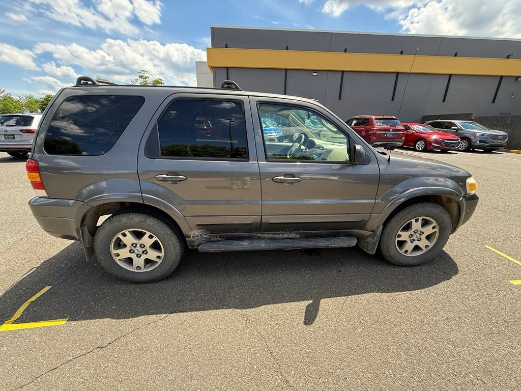 Used 2005 Ford Escape Limited AWD/4WD image 6