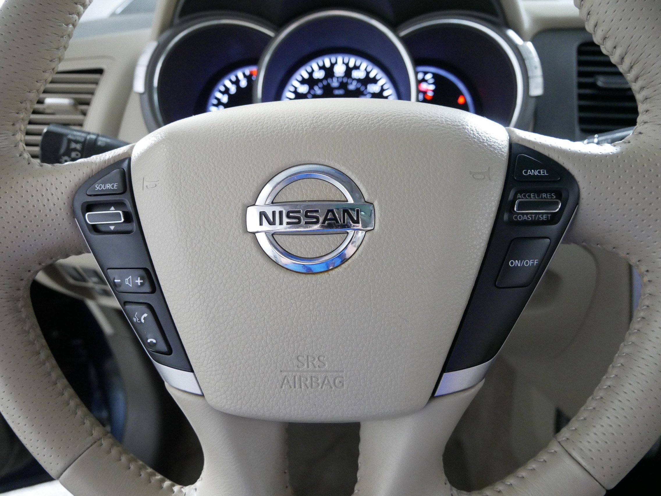 Used 2014 Nissan Murano SL AWD/4WD image 25