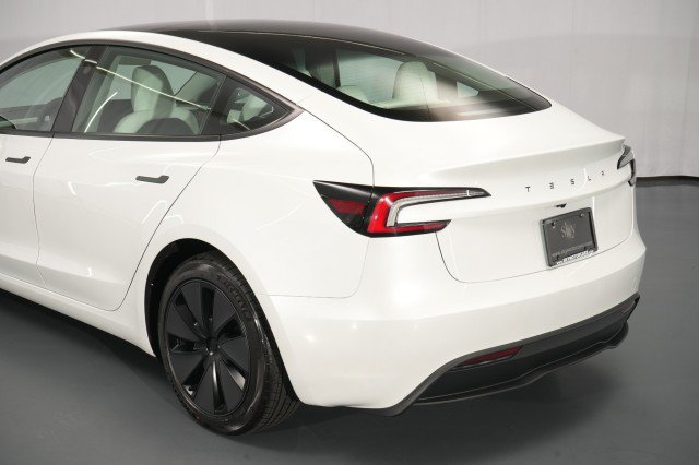 Used 2026 Tesla Model 3 RWD image 16