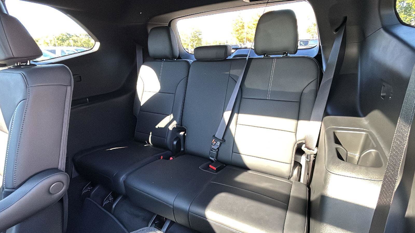 New 2025 GMC Acadia Elevation w/ Elevation Premium Package image 30