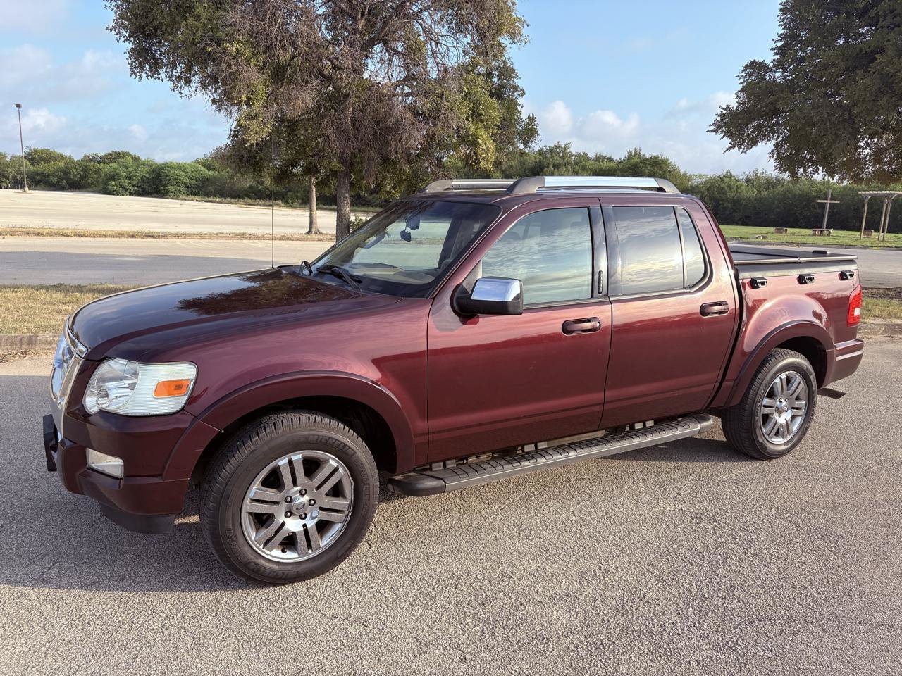 Used 2007 Ford Explorer Sport Trac Limited RWD image 6