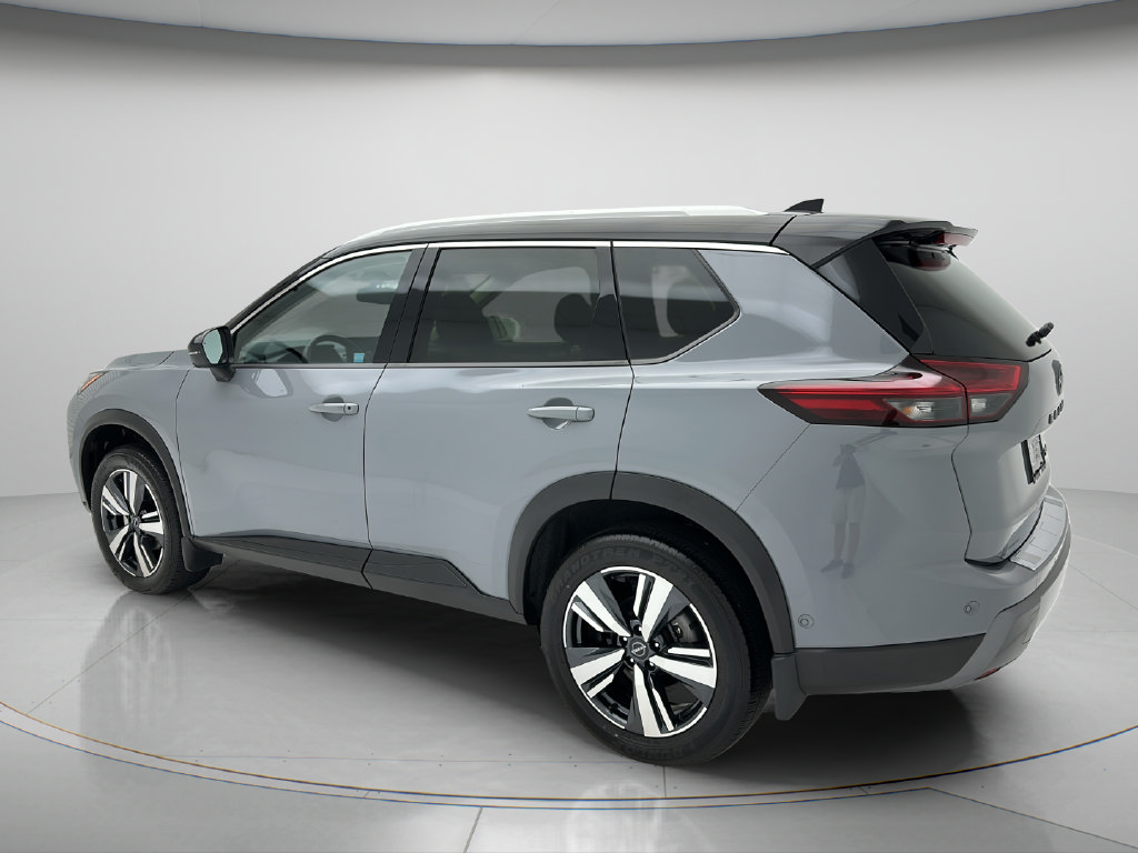 Used 2024 Nissan Rogue SL w/ SL Premium Package AWD/4WD image 4