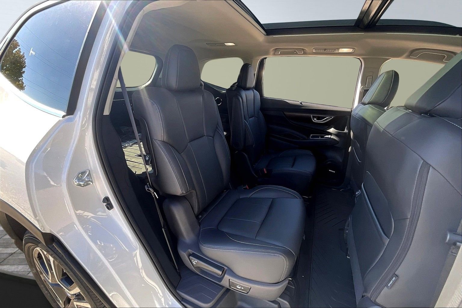 New 2025 Subaru Ascent Touring w/ Popular Package #2 image 25