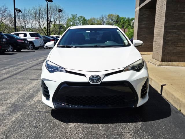Used 2017 Toyota Corolla SE image 2