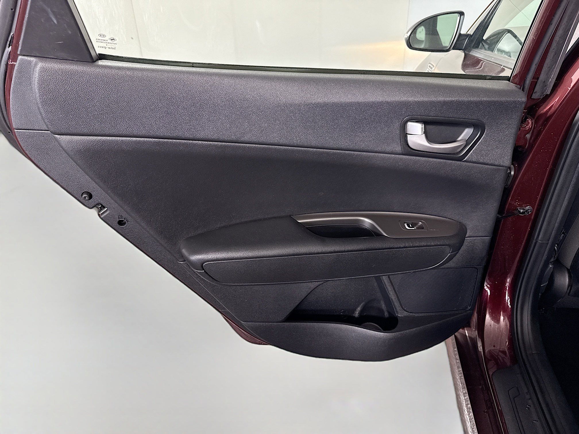 Used 2020 Kia Optima LX image 25