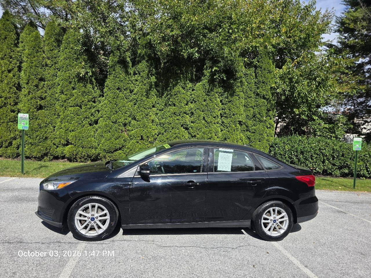 Used 2017 Ford Focus SE FWD image 3