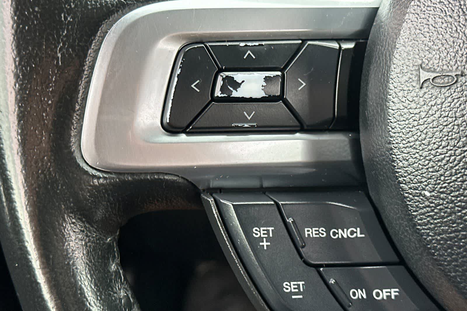 Used 2016 Ford Mustang Coupe RWD image 29