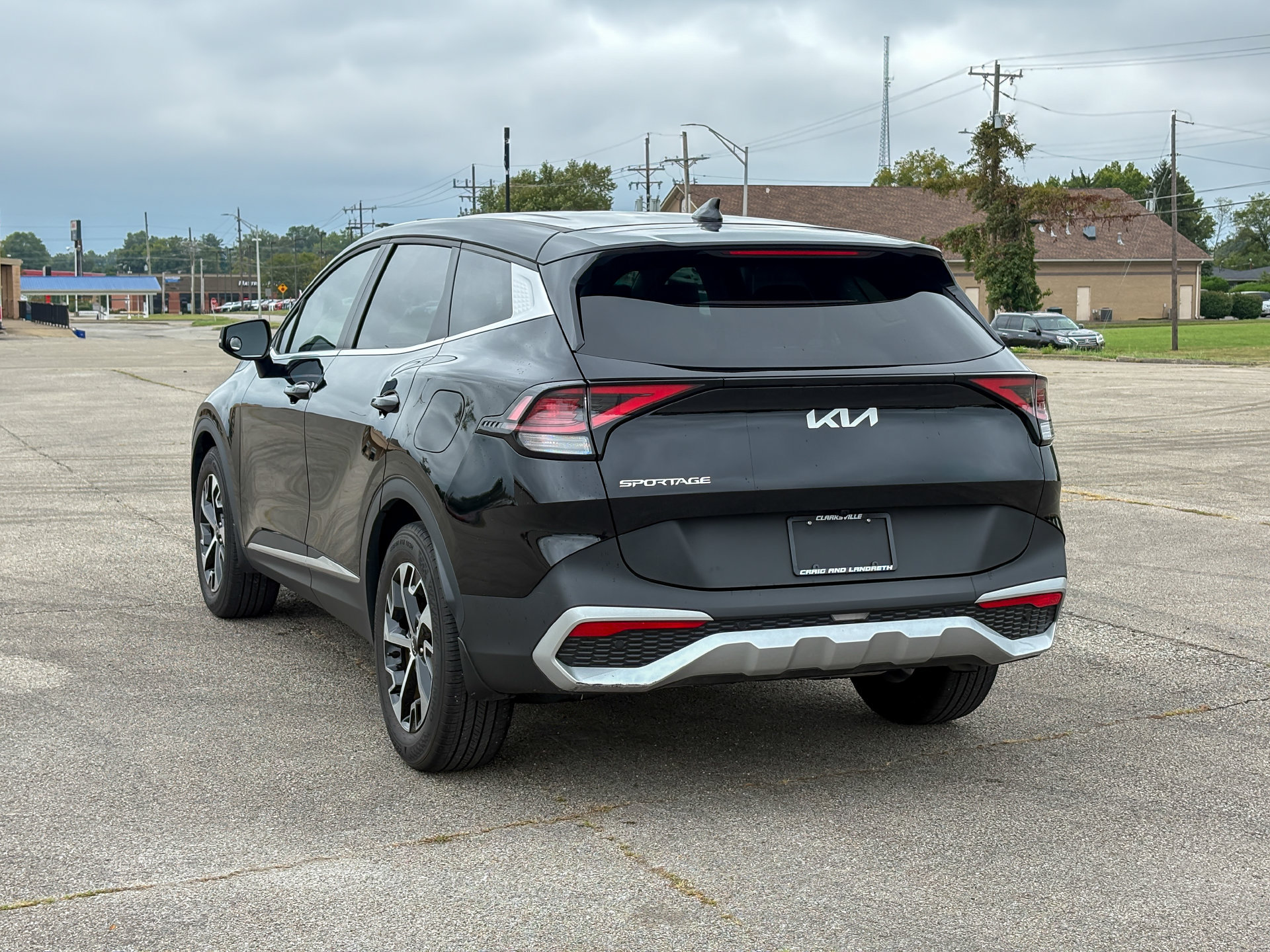 Used 2024 Kia Sportage EX FWD image 8